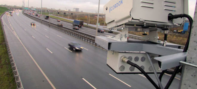 How does a speed camera work?